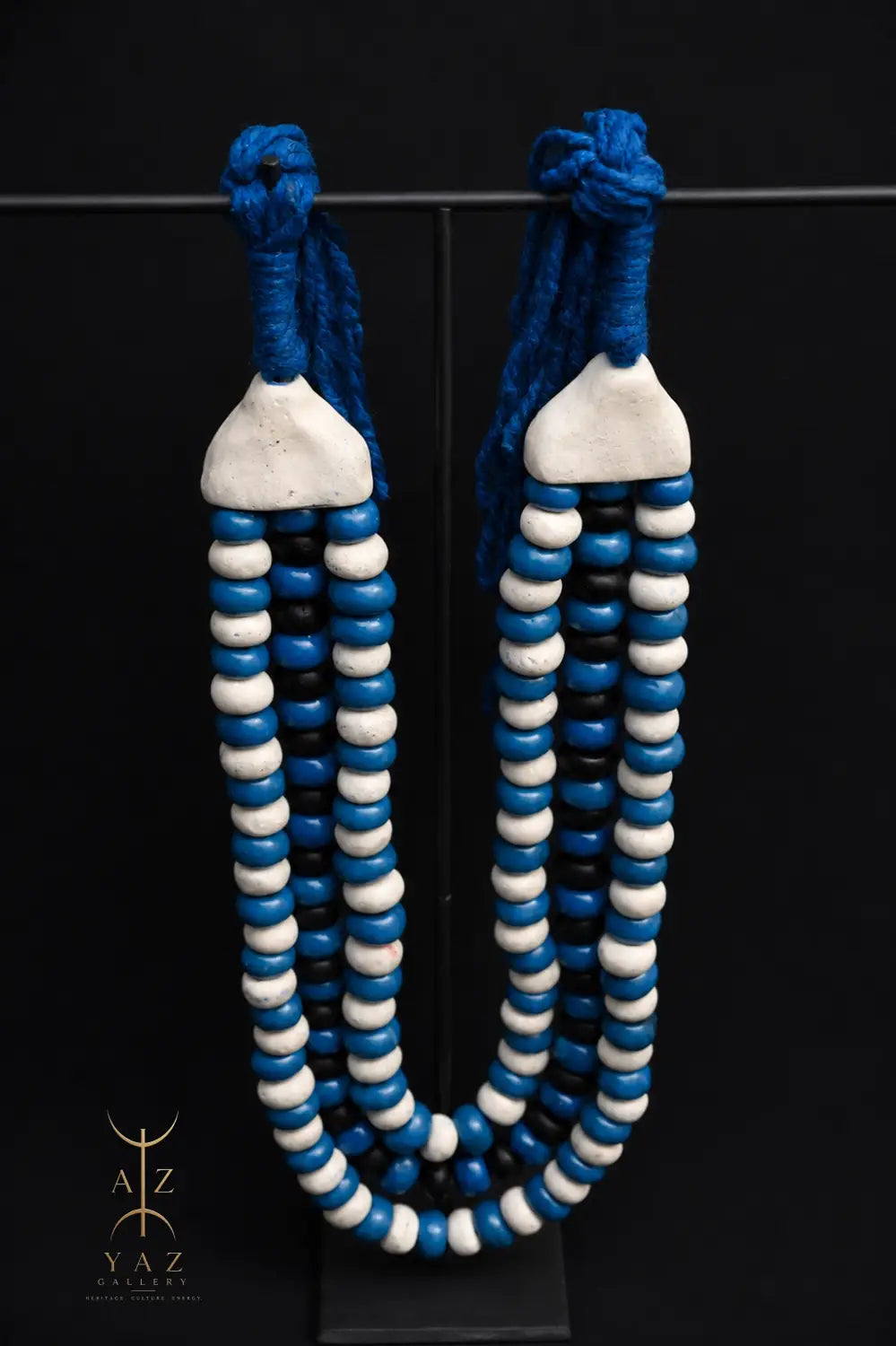 Azure Harmony Pendant Wall Art – Handmade Blue & Ivory Beaded Sculpture on Black Stand (62 x 34 cm)