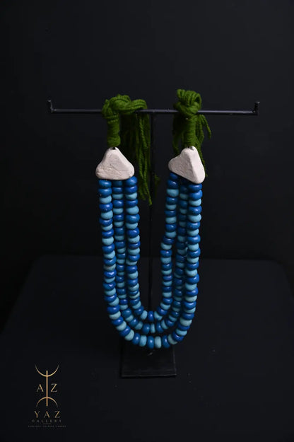 Ocean Depth Pendant Sculpture – Blue & Deep Blue Beads with Green Rope on Black Stand (62 x 34 cm)
