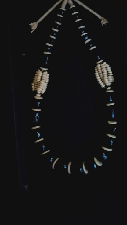 NOIR IVORY — An Icon of Contrast, Balance & Timeless Power